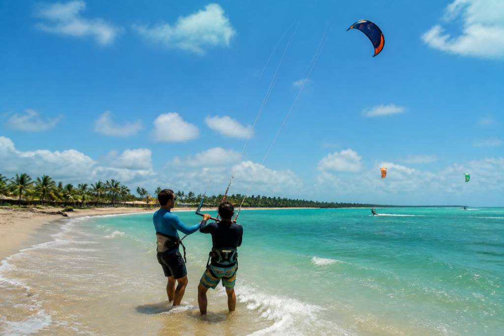 Aulas de kitesurf no Brasil: aprenda a velejar nos melhores spots velazezos